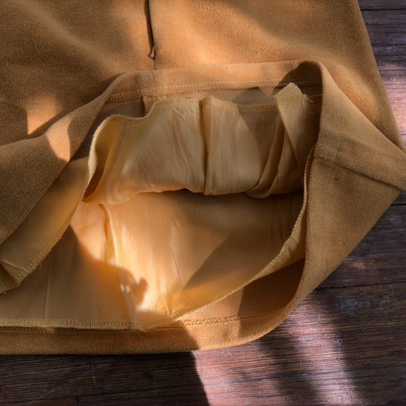 **Moved Closets** Mustard Yellow Skirt - Picture 6 of 10